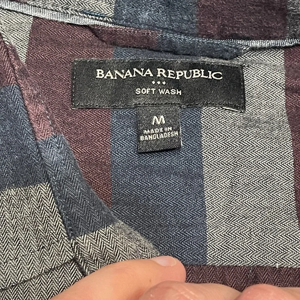 Banana Republic Soft Wash Striped Shirt‎ Size Medium